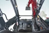 midi-pelle YANMAR ViO80-1