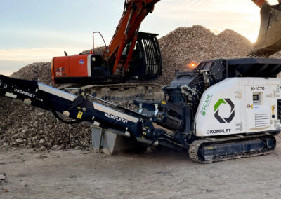 CONCASSEUR À MÂCHOIRES COMPACT KOMPLET